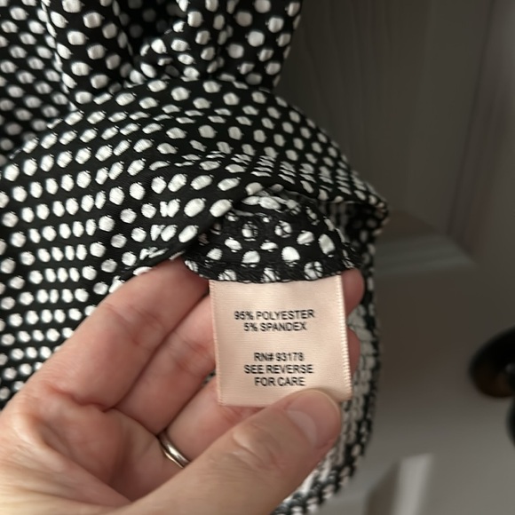 Philosophy Black and White Dot Puff Sleeve - Picture 5 of 7